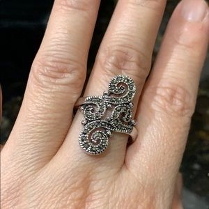 Jewels by Park Lane Antique Lace ring size 10